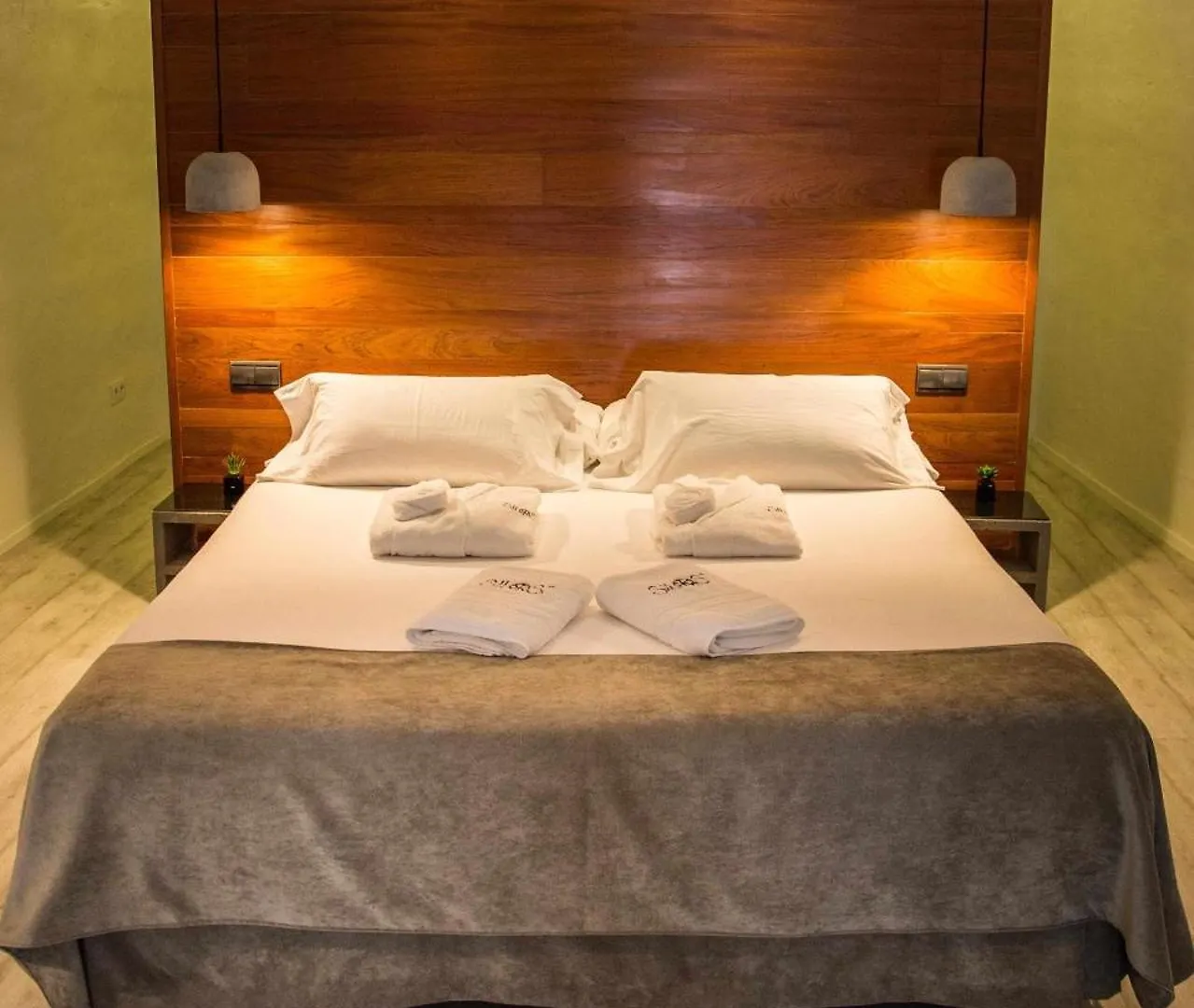 Silos19 Suites Tarifa Hotel